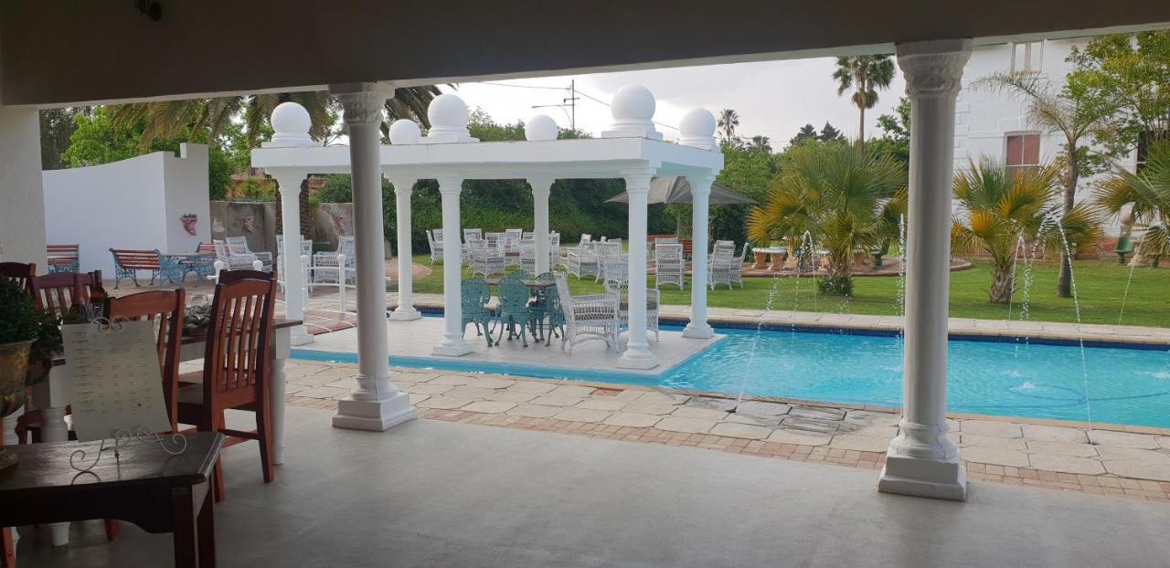 كليركسدروب The Fountain Villa المظهر الخارجي الصورة